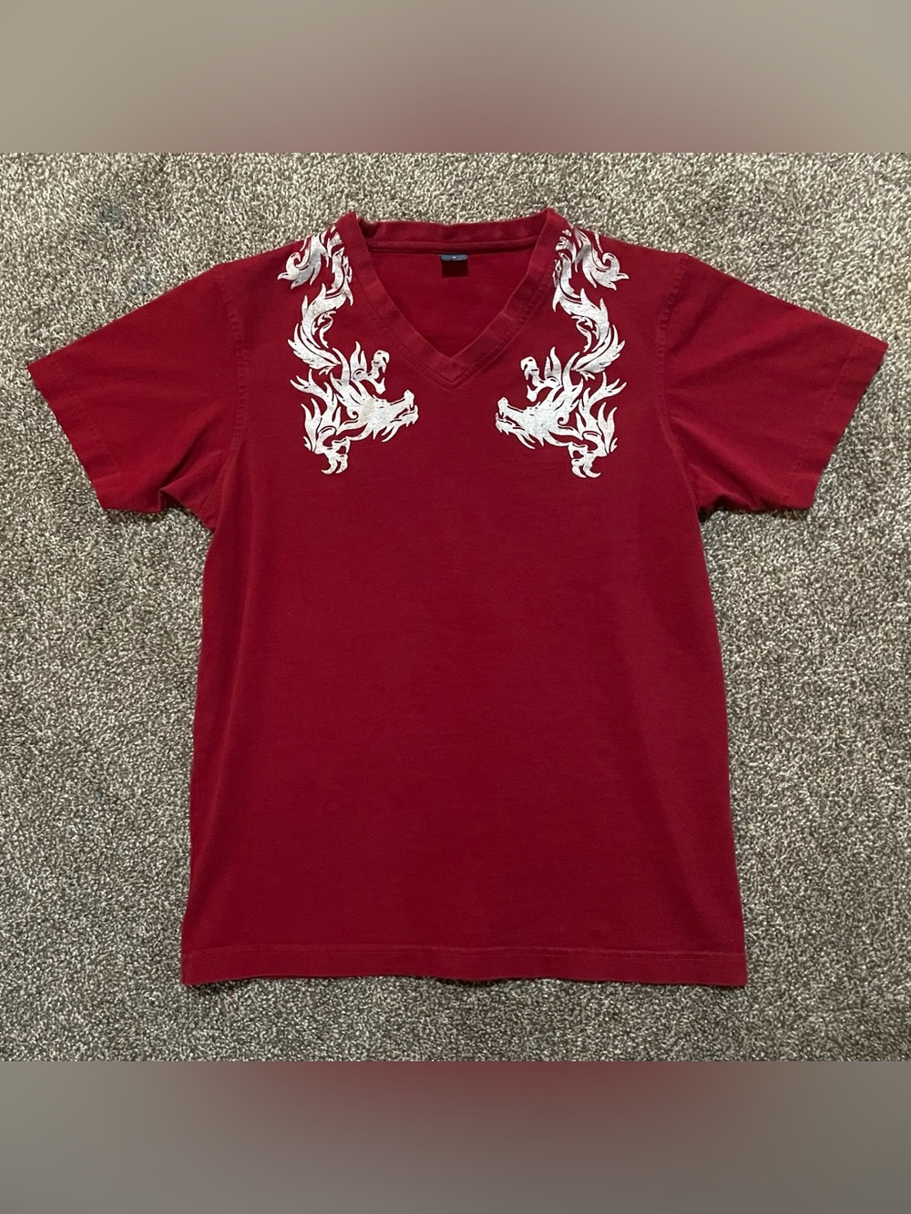 SMITH Men's Red V-Neck Tee with Silver Shoulder Embellishments